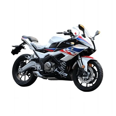 Motocicleta deportiva de 400 cc.